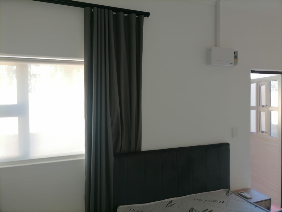 To Let 1 Bedroom Property for Rent in Flamingo Vlei Western Cape